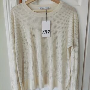 Zara Cream Sweater with Textured Knit and Long Sleeves